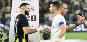 المنافسة تشتعل بين نجوم كرة القدم لوراثة رونالدو وبنزيما في ساحات الملاعب المنافسة تشتعل بين نجوم كرة القدم لوراثة رونالدو وبنزيما في ساحات الملاعب