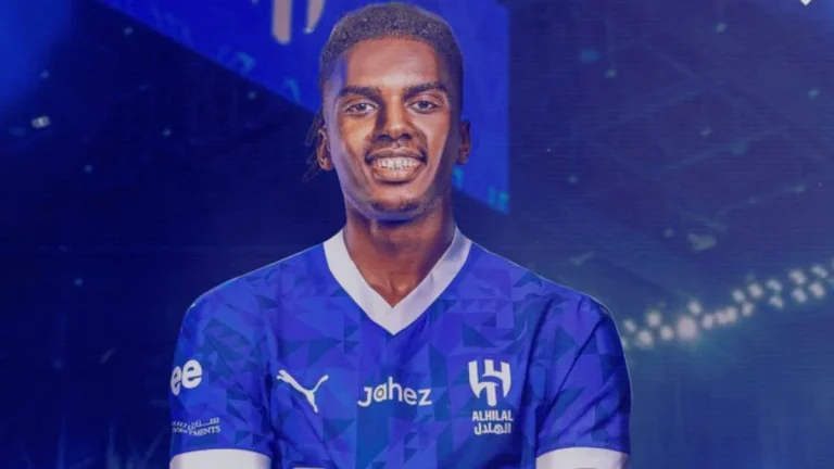 الهلال يحسم صفقة عبد الكريم دارسي رسميًا حتى 2030