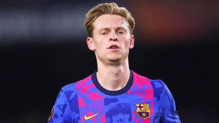 استفتاء جماهيري: دي يونغ يستحق دورًا أكبر في برشلونة