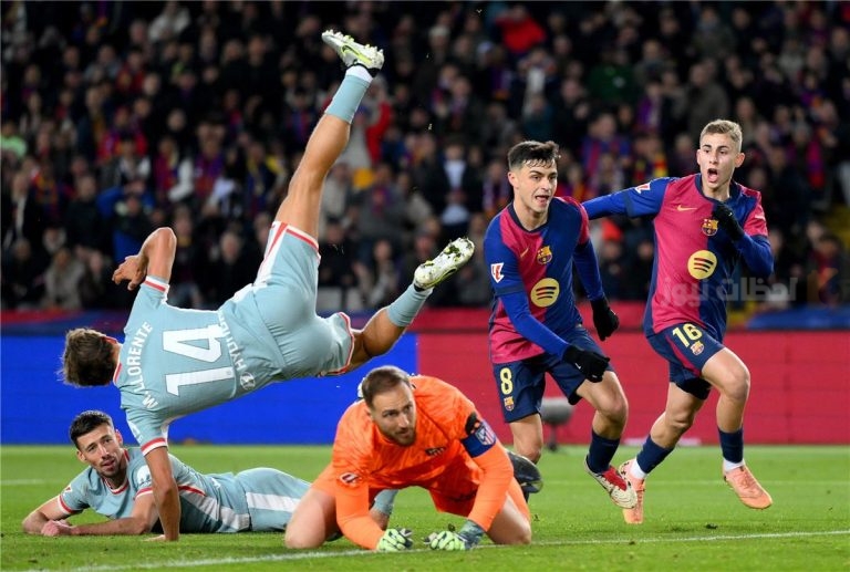 أتلتيكو مدريد يسعى لإنهاء عقدة برشلونة في كأس الملك بعد 30 عامًا