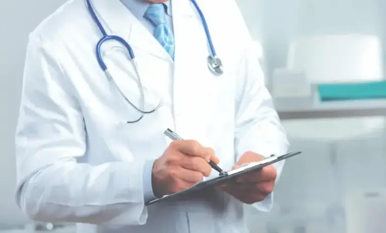 افضل دكتور جلدية أطفال في جدة 1447 وما هي طرق التواصل معه؟؟