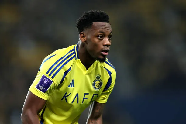 النصر يطالب بتخفيف عقوبة دوران بعد الطرد أمام الاتفاق