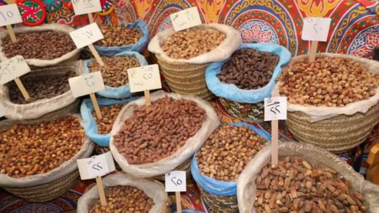 سعر البلح وقمر الدين يصل إلى النصف! معارض أهلًا رمضان جميع الفروع وتخفيضات على السلع الغذائية قوية