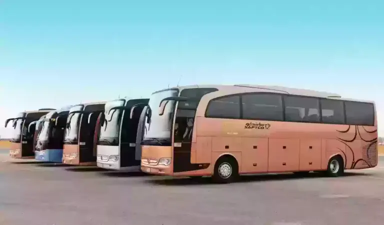 سعر تذكرة النقل الجماعي الجديدة من المدينة إلى مكة في السعودية 1447 وطريقة الحصول عليها والحجز عبر موقع وزارة النقل السعودية