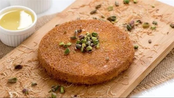 طريقة عمل كنافه رمضان 2025 سادة أو بالقشطة والكريمة والمانجا