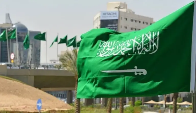 ضربة للكفيل السعودي | هذه التسهيلات خاصة بكل من يحلم بالبقاء في المملكة من المقيمين 1447