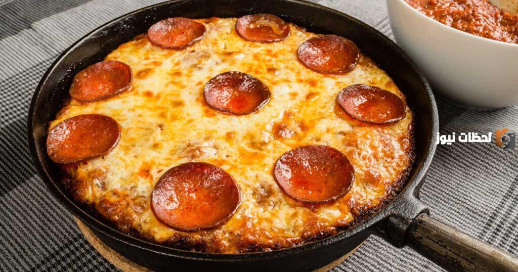 طريقة عمل بيتزا الطاسة بدون خميرة أو بيض!! بيتزا سريعة في رمضان للإفطار والسحور