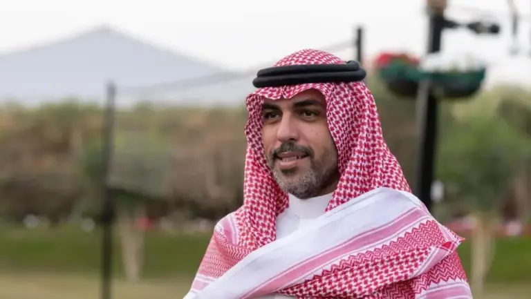 “مهيدب المهيدب” يكشف عن سبب إقفال جميع مراكز طب الأسنان الخاصة بهم “الإغلاقات تتم على مزاج الموظف”