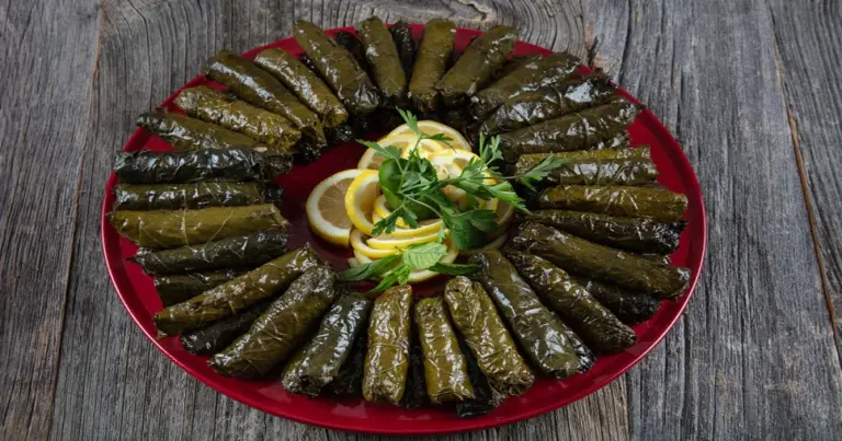 ما هي طريقة عمل ورق العنب على الطريقة التركية