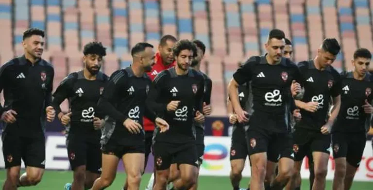 الأهلي يُنهي تدريباته تحضيرًا لمواجهة بتروجيت و«النحاس» يحدد الخطة والتشكيلة