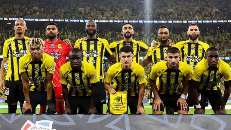 بلان يحسم مصير انتقال لاعب الاتحاد إلى انجلترا