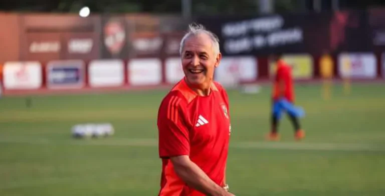 كولر يتلقى عرضًا سعوديًا بعد مغادرته تدريب الأهلي (خاص)