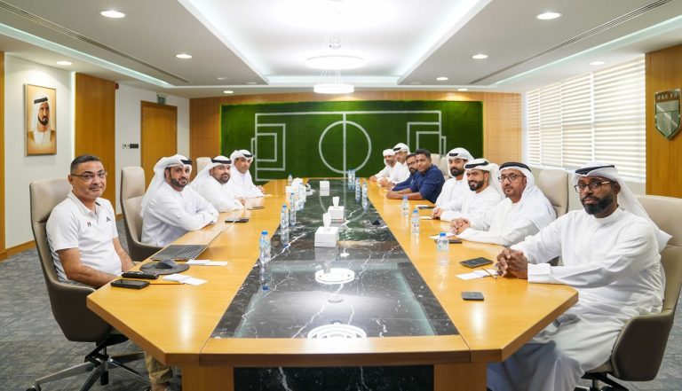 الاتحاد الكرة يستعد لتنظيم حضور الجماهير في نهائي كأس رئيس الدولة
