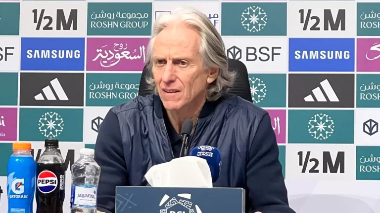 إصابة لاعب الهلال تثير التساؤلات وتعقد موقف الفريق في البطولة الآسيوية