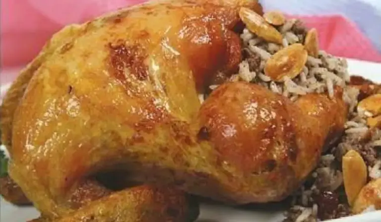 من ألذ وصفات لإفطار رمضان.. كيفية تحضير الدجاج المحشي بالأرز المبهر في البيت
