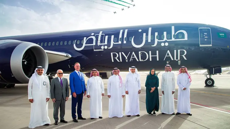 فرصة عمل مميزة .. تدريب ينتهي بالتوظيف في الحال | اشترك في برنامج شركة طيران الرياض الجديد وقدم على وظيفتك الآن