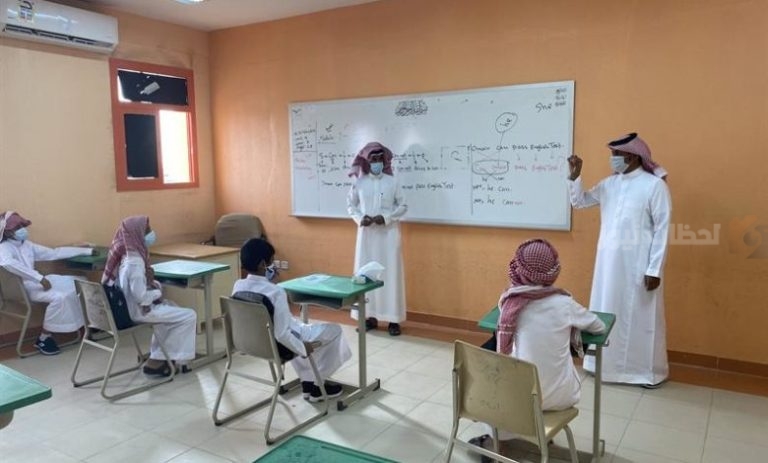 طلاب مدرسة ولي العهد يزورون أكبر مشتل سياحي بمكة المكرمه