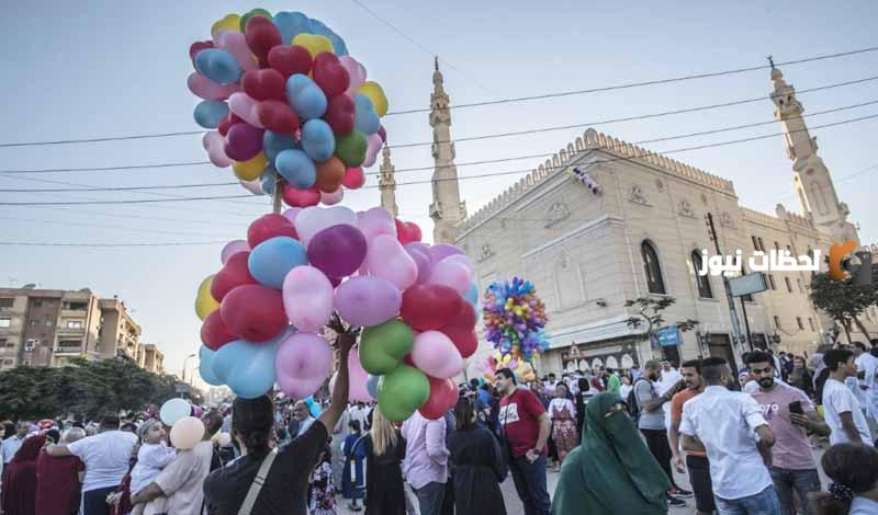 إجازة مطولة مدفوعة الأجر للعاملين .. موعد إجازة عيد الفطر للقطاع الحكومي 2025