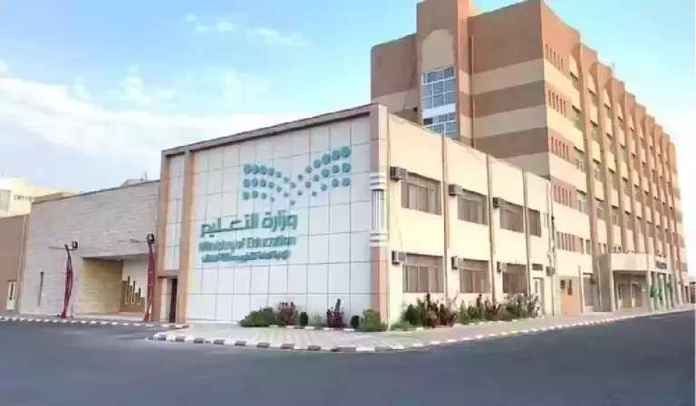وزارة التعليم.. موعد اختبارات منتصف الفصل الدراسي الثالث 1447 جدول التقويم الدراسي