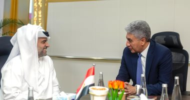 وزير السياحة يناقش تعزيز التعاون مع شركات الطيران العالمية