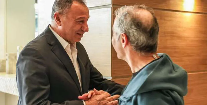 ماذا يدور في الأهلي؟.. 5 ملفات عاجلة أمام الخطيب على رأسها كولر وخليفته