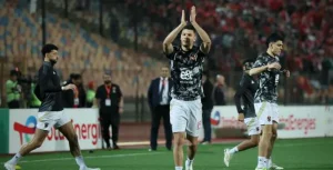 فحص طبي للاعب الأهلي قبل مباراة حرس الحدود