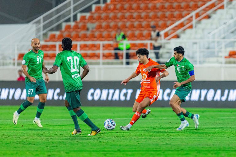 «هاتريك مميز في مباراة عجمان والعروبة»