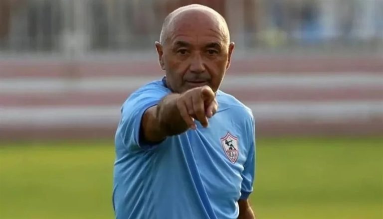 “فيفا” يقرّر إيقاف تسجيل اللاعبين في الزمالك لثلاث فترات إضافية.