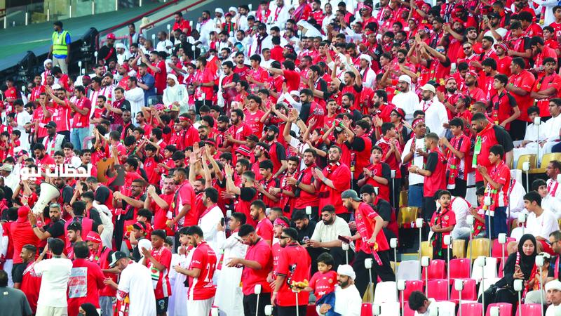 في ليلة الكأس، اتحاد حب الإمارات يضيء المدرجات