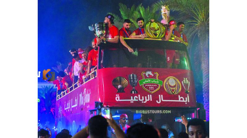 شباب الأهلي: «بطل الموسم»