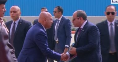 الرئيس السيسي يحضر قريباً احتفالية عيد العمال في السويس