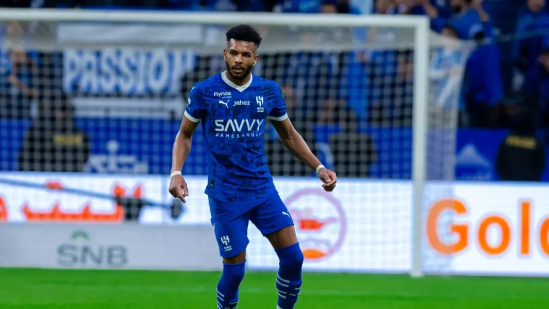 جماهير الهلال تشن هجومًا ناريًا على البليهي وسط "تفاصيل صادمة"