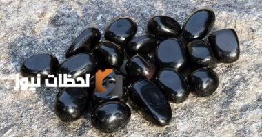 حجر الأوبسيديان يمنح مواليد برج الجوزاء التوازن والدعم النفسي