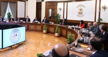 رئيس الوزراء: نسعى لتبسيط إجراءات تسجيل الوحدات السكنية للمصريين والأجانب.