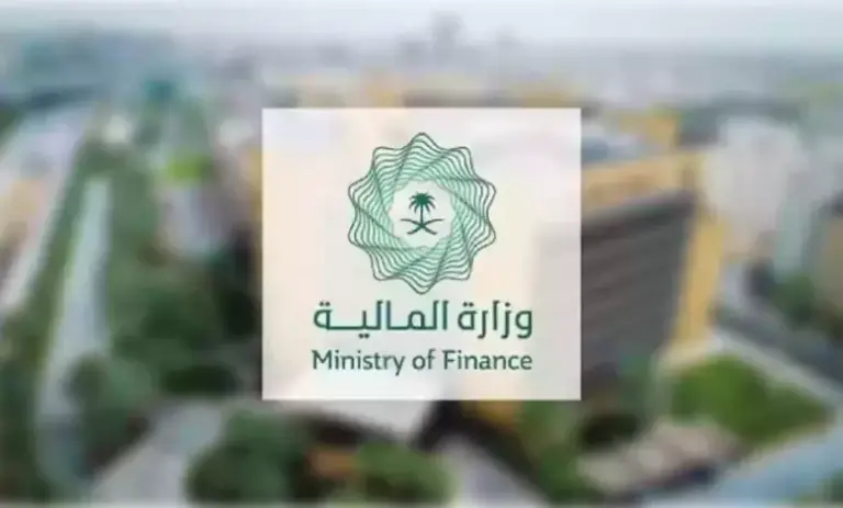 صدمة لجميع المتقاعدين بعد توحيد موعد صرف الرواتب في السعودية | البنوك تزف الخبر للمستفيدين