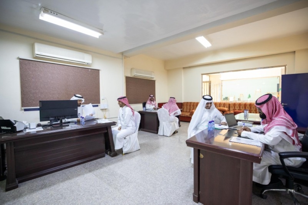 عدسة «عكاظ» ترصد: انطلاق سباق الكفاءات لوظائف التعليم في المناطق