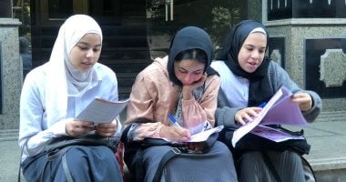 مواعيد امتحانات الترم الثاني لطلاب الصف الثالث الإعدادي في الجيزة