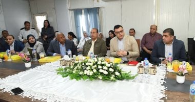 وزير الإسكان يعقد اجتماعاً لمتابعة مشروع حدائق تلال الفسطاط مع الشركات المنفذة