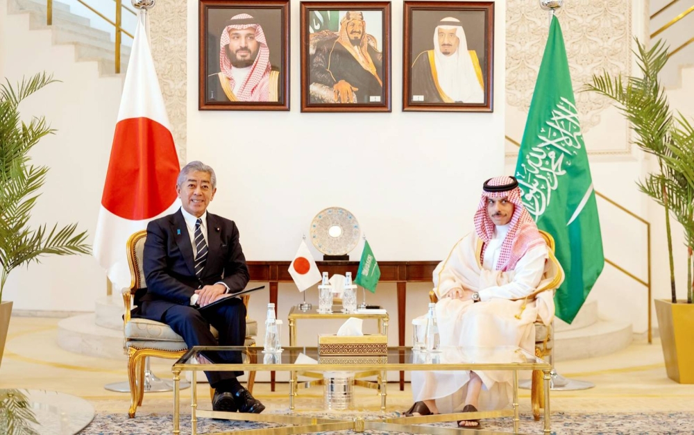 وزير الخارجية ونظيره الياباني يناقشان تعزيز العلاقات الاستراتيجية.