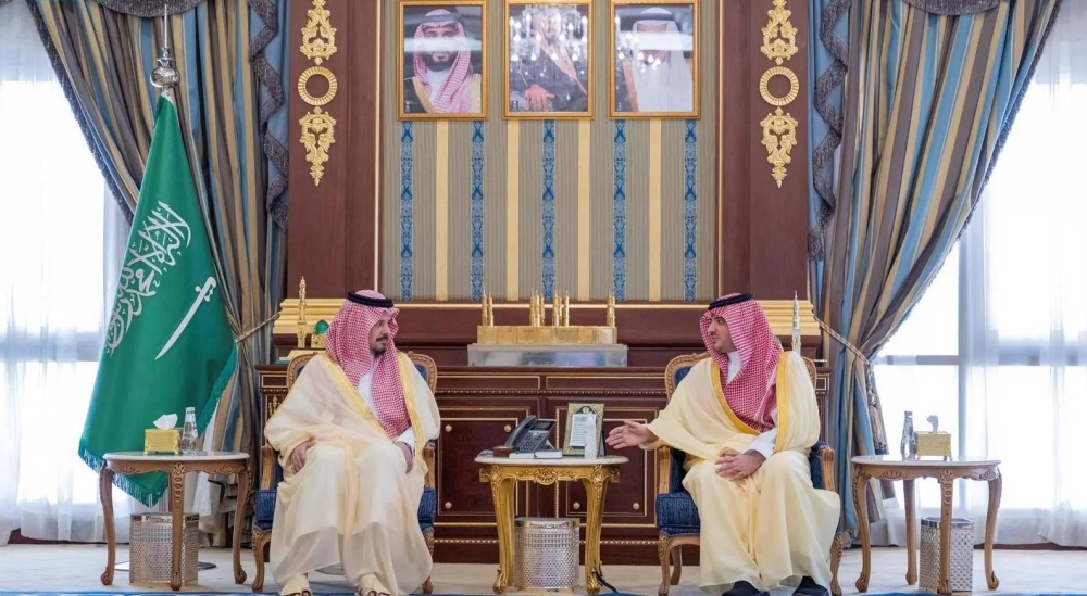 وزير الداخلية يجتمع بأمير منطقة المدينة المنورة