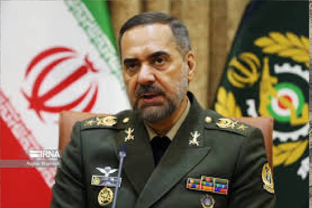 وزير الدفاع الإيراني