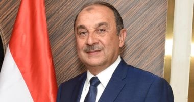 وزير قطاع الأعمال العام يوجه التهنئة للعاملين في المصانع والشركات التابعة بمناسبة عيد العمال