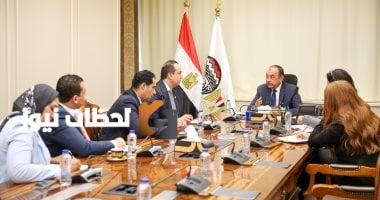 وزير قطاع الأعمال يناقش تعزيز التعاون مع رئيس هيئة الرعاية الصحية لدعم الصناعة