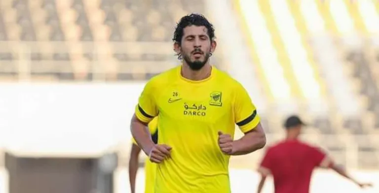 مفاوضات الأهلي مع أحمد حجازي: عقبة كبيرة تواجه الصفقة