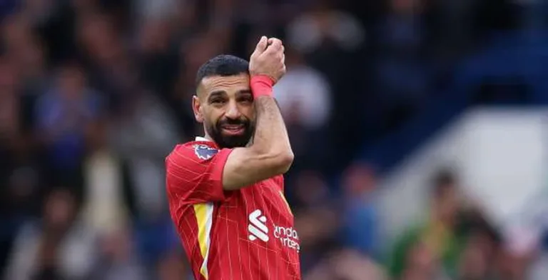 محمد صلاح يضيء العالم ويقود الفرسان العرب بشارة القيادة