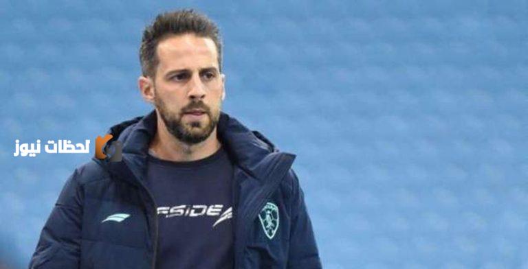 جون إدوارد يلتقي بلاعبي الزمالك في جلسة أولى لهم.