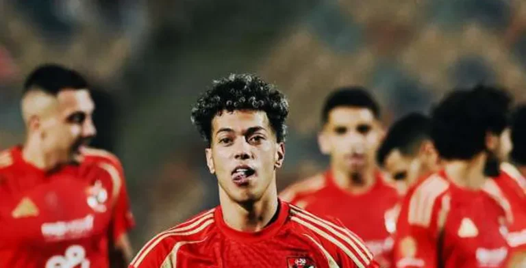 قناة الأهلي تكشف عن تعديل وتمديد عقود 11 لاعبًا.. ومصير ديانج وإمام عاشور في الم balance.