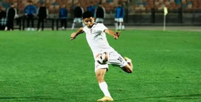 مستجدات مفاوضات الأهلي مع توفيق محمد وتدخل الزمالك في الصفقة
