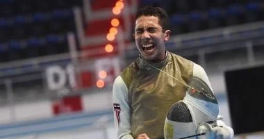 محمد حمزة يتعرض لإصابة خطيرة في ربع نهائي بطولة العالم لسلاح الشيش