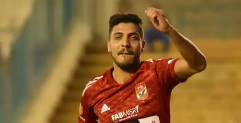 بعد التعاقد مع محمد شريف.. 3 صفقات لتعزيز دفاع الأهلي